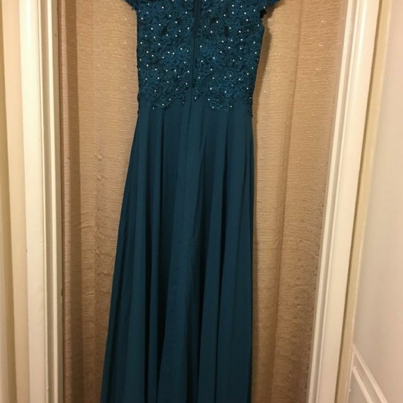 A Line Dress - Picture 3 of 4